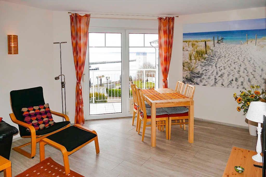 Ferienappartement Fraenzi Mit Herr Sassnitz Exteriör bild